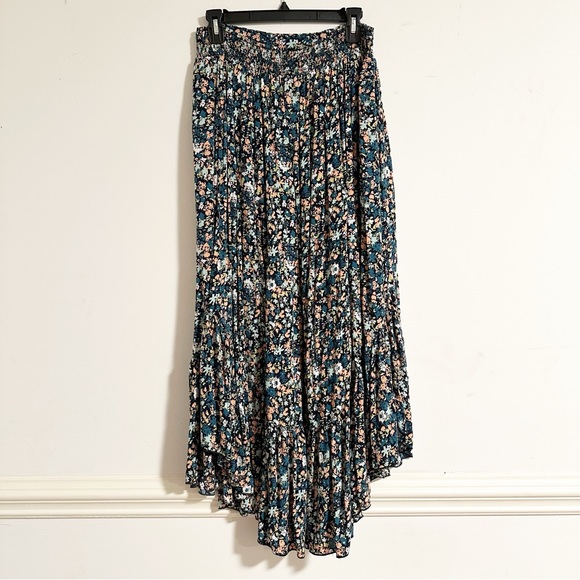 Free People Dresses & Skirts - Free People Pretty Daze Skirt Floral Tiered Flirty Feminine